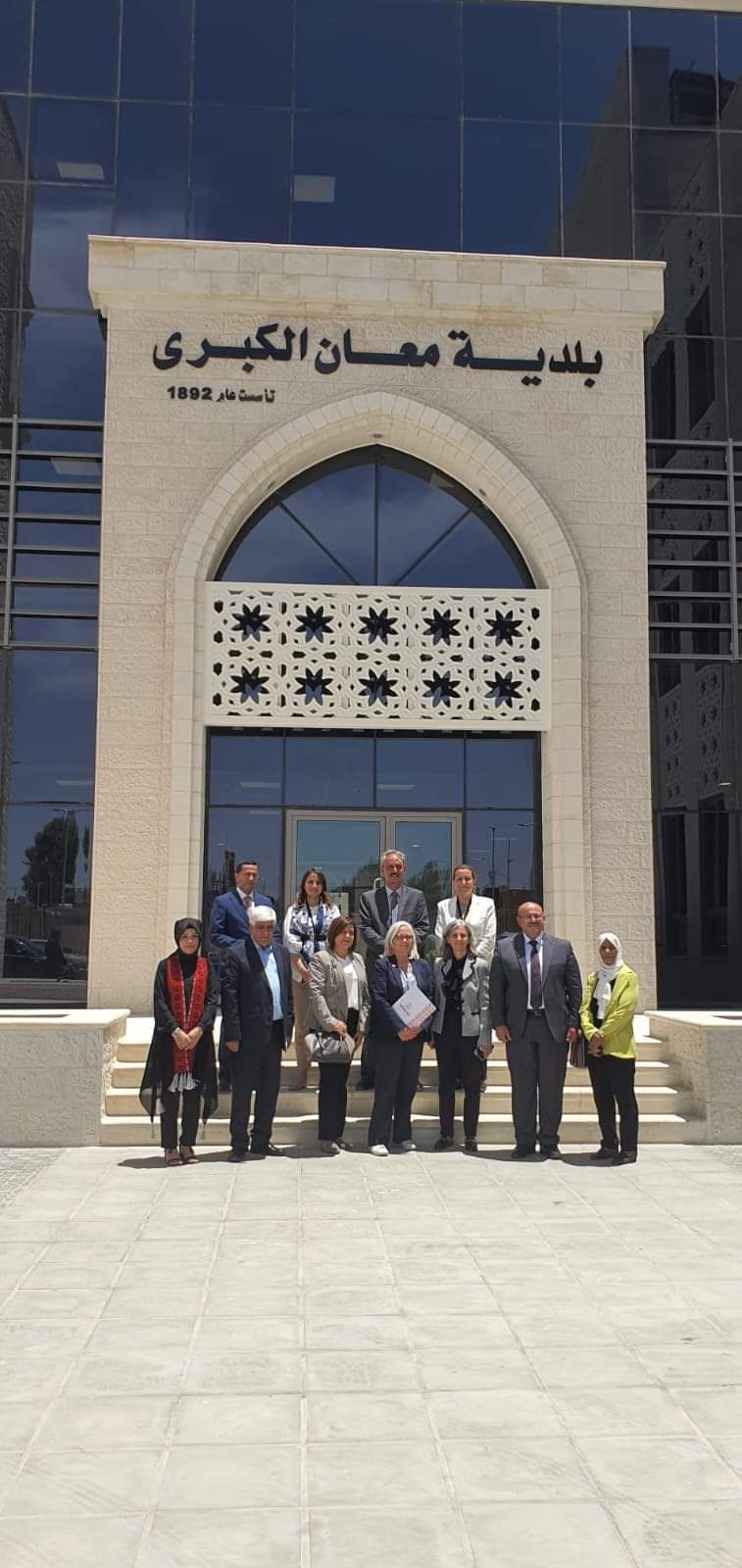 استقبال رئيس بلدية معان الكبرى الدكتور ياسين صلاح في دار البلدية ليزلي ريد مديرة الوكالة الأمريكية للتنمية الدولية في الأردن(USAID) 